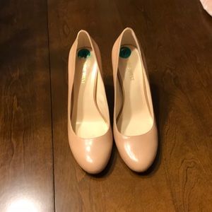 Nine West Nude Heels Size 8